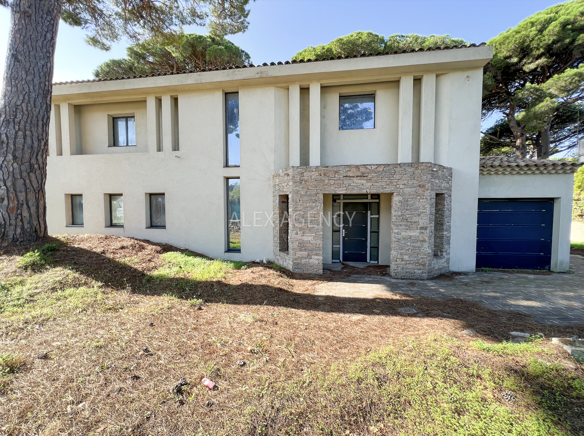 Vente Maison 213m² 4 Pièces à Saint-Tropez (83990) - Alex St Tropez Real Estate